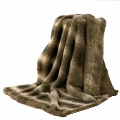 Wholesale 😍 HiEnd Accents Faux Wolf Fur Oversized Throw Blanket, 60"x90" 😉 -HiEnd Accents shop HiEnd Accents Faux Wolf Fur Oversized Throw Blanket2C 6022x9022 2